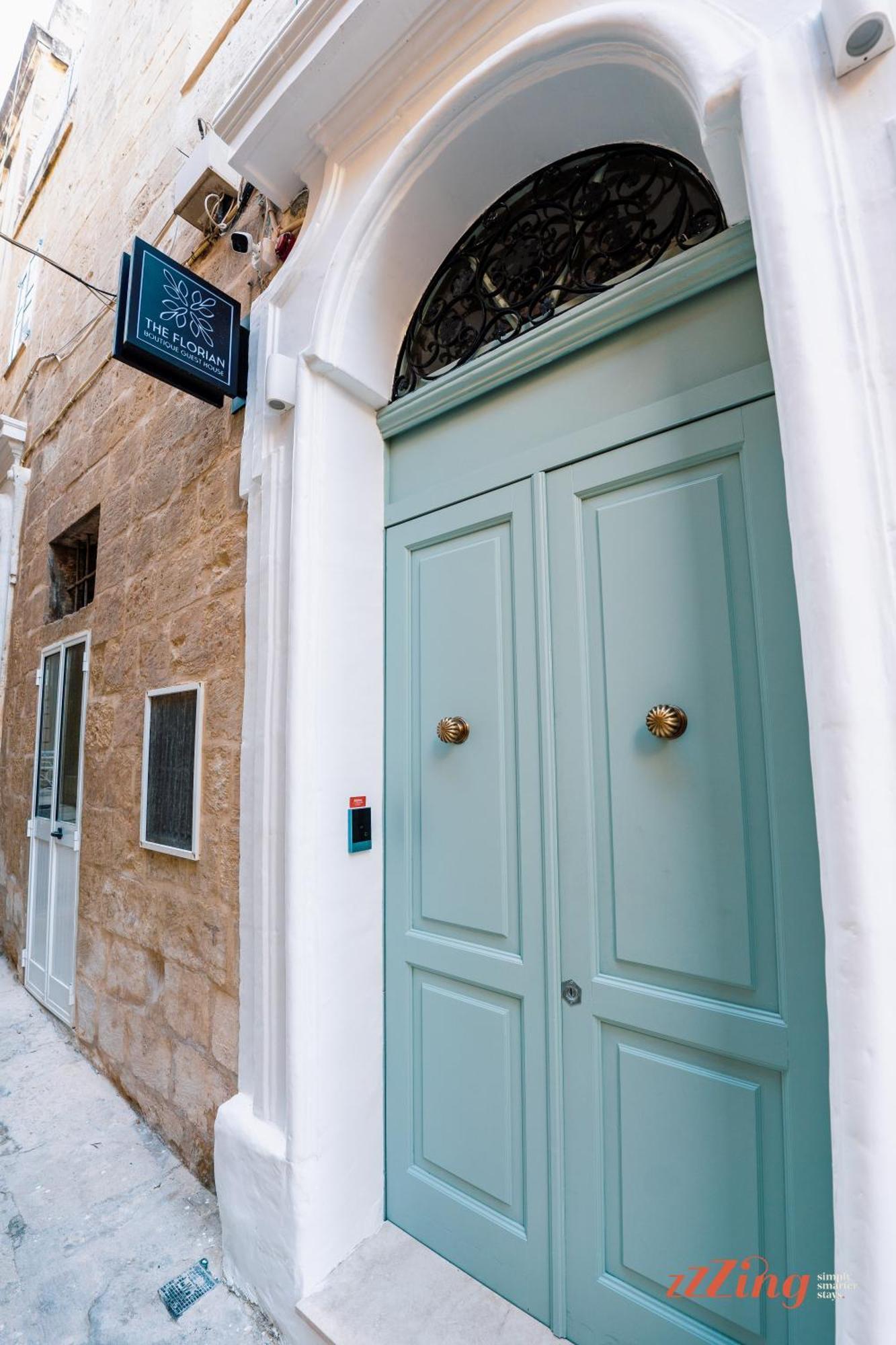 The Florian Boutique Guesthouse By Zzzing Cospicua Екстериор снимка